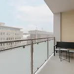 Srodmiescie Modern Krucza By Renters Prestige 公寓